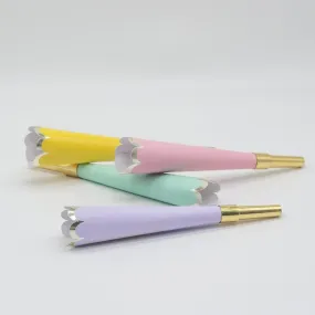 4 Pastel Party Horns